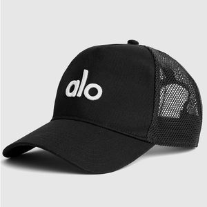 Alo yoga District Trucker Hat | black | once size